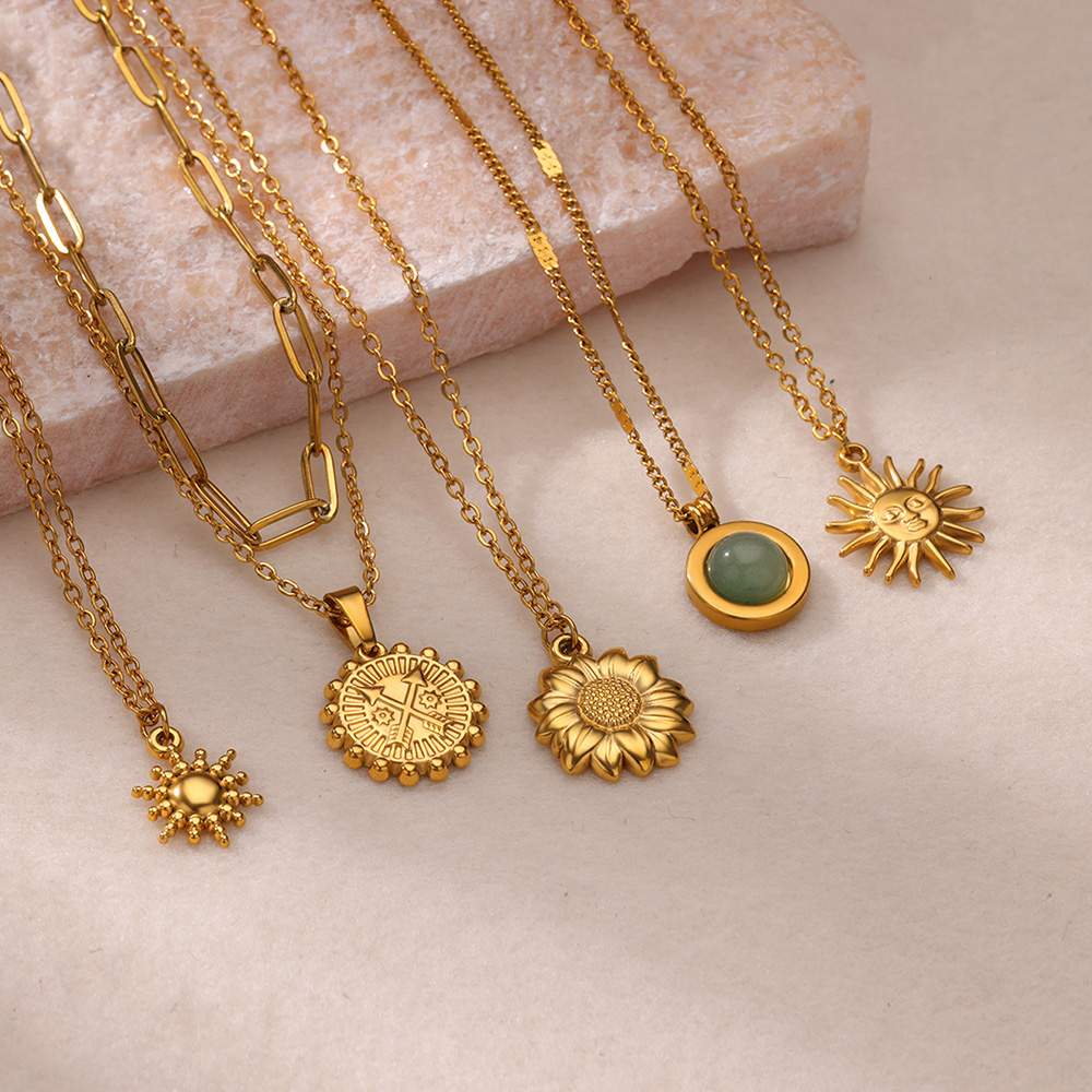 Birth Flower Necklace - ステンレス鋼の幾何学的なネックレス女性のファッション太陽ひまわりペンダント鎖骨チェーン美的ジュエリーアクセサリーファム